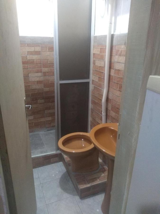 Vila Kitinete Pequena Em Patio Compartilhado Florianópolis Exteriér fotografie